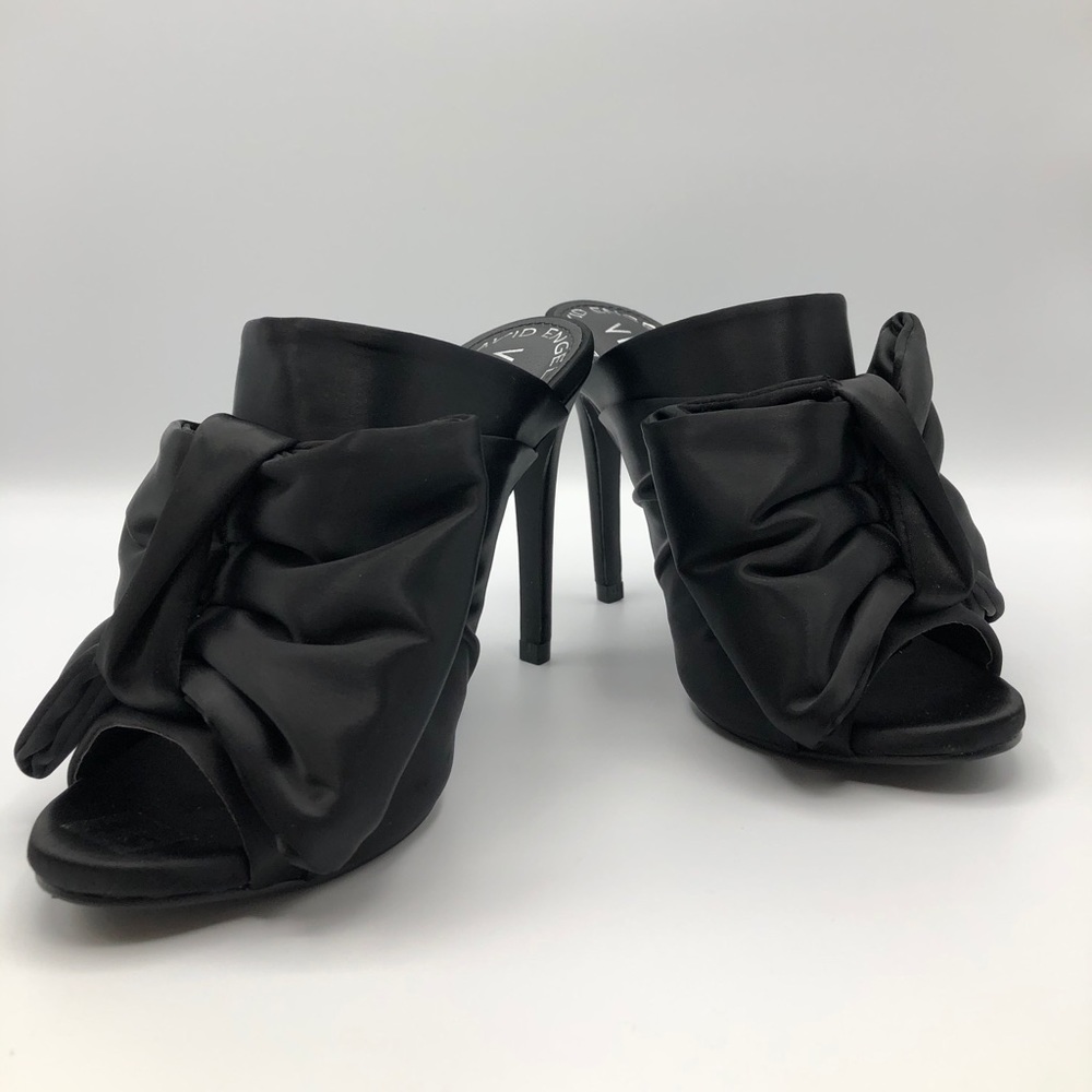 NEW‼️ David Engel Black Mule Ribbon High Heel
